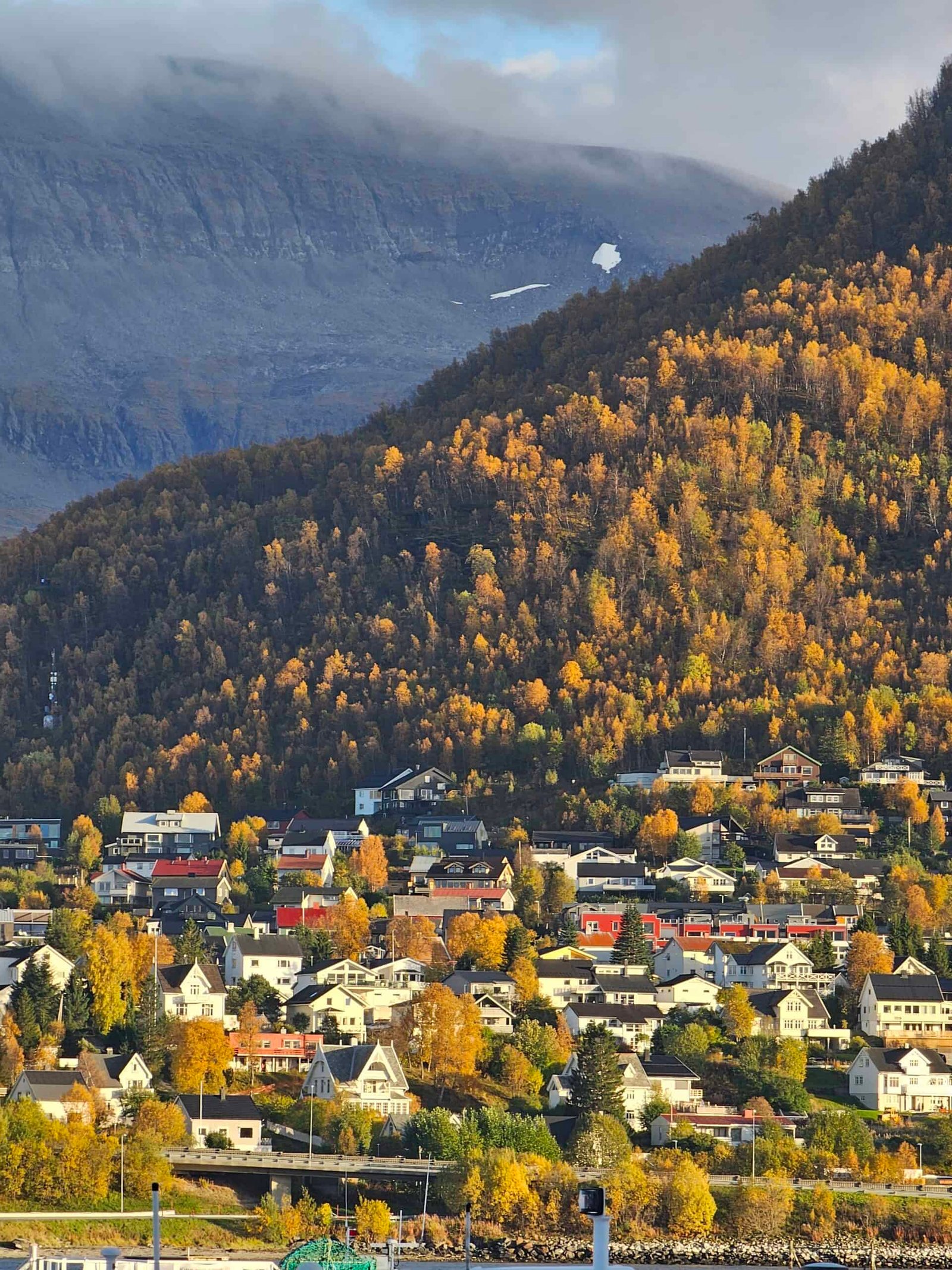 Beste Reisezeit für Tromsø – Wetter, Polarlichter & Mitternachtssonne - Hello Tromsø